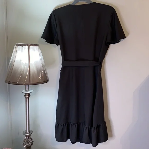 Woman’s Naggoo Dress Black Medium - Picture 5 of 6